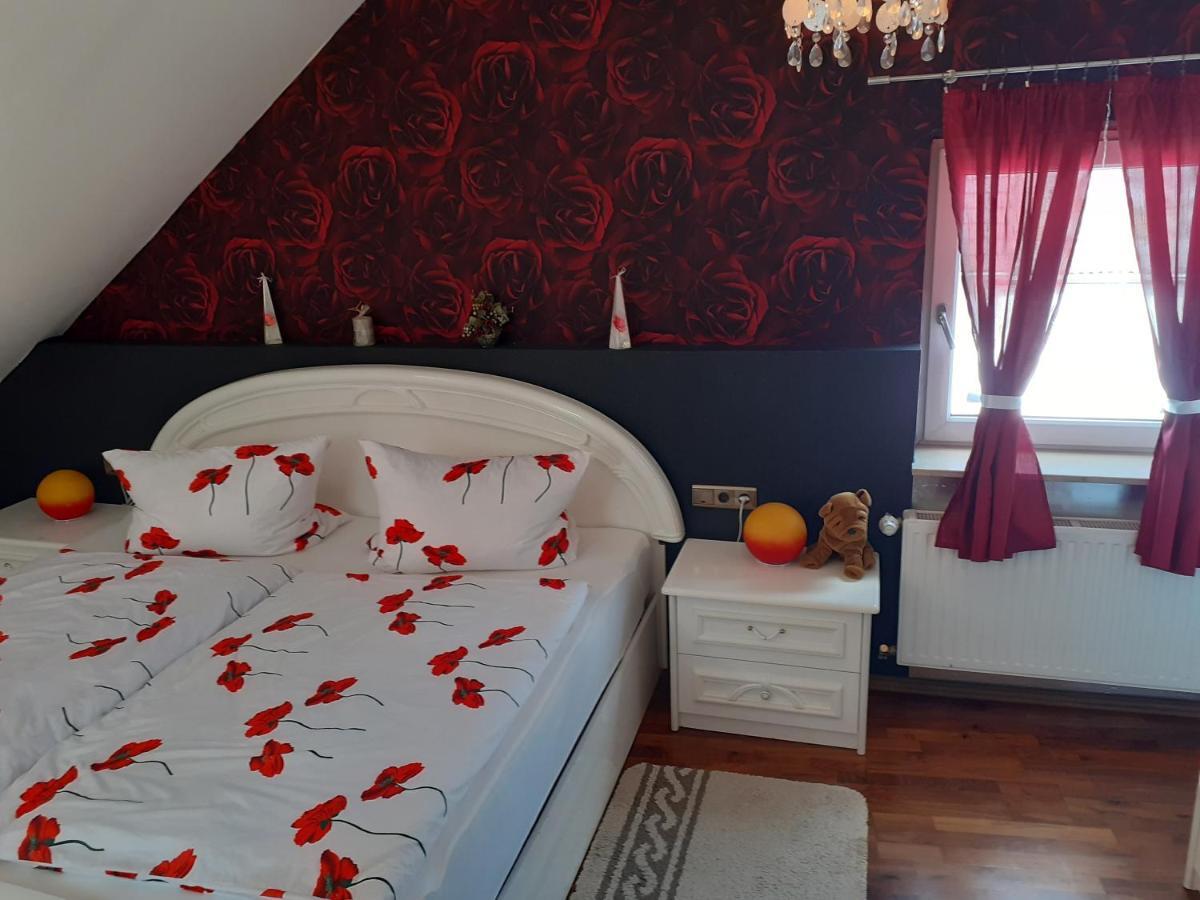 Gemuetliche Zimmer Kaisersesch Εξωτερικό φωτογραφία